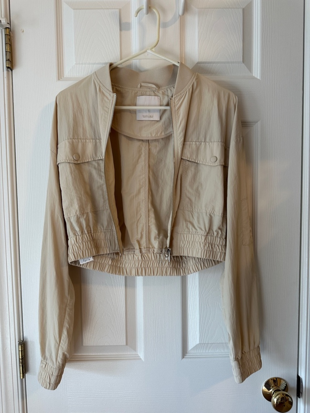 Like New Mango Beige Cropped Bomber Jacket with Flap Pockets - Size Small - Picture 3 of 11